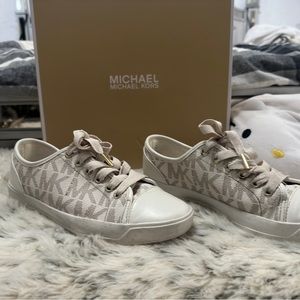 MiCHAEL KORS Monogram Sneakers 7